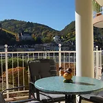Am Moselufer Apartmán *