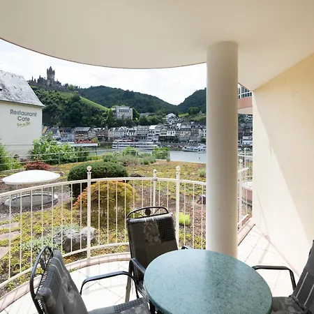 Am Moselufer Cochem